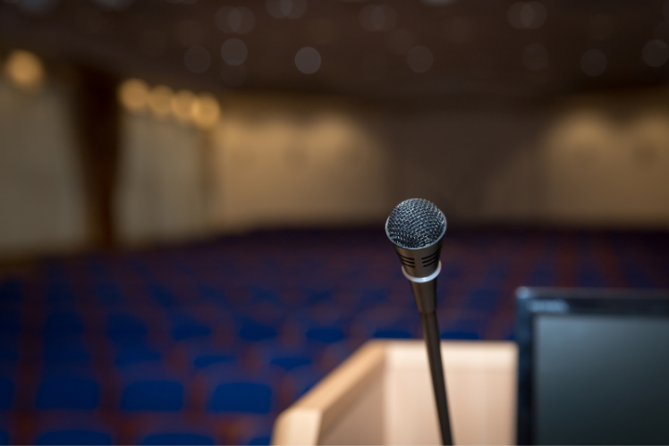 Microphone