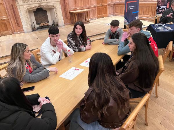 07. R-CITY graduates discussing their journey