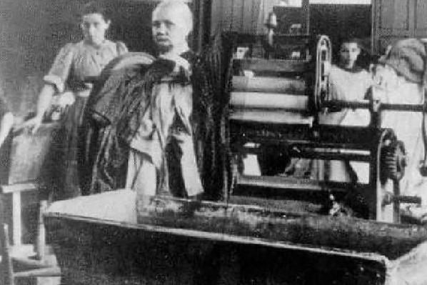 Women in a laundry