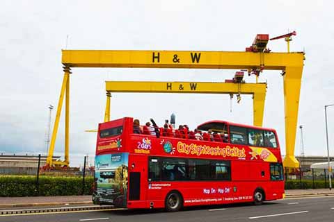 Belfast city sightseeing tour bus