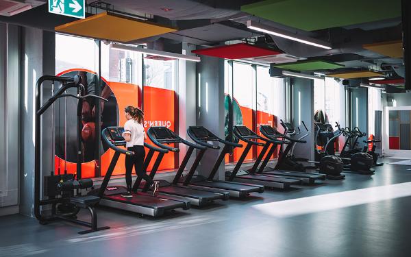 Exercise without having to leave accommodation. Our fully equipped gym at Elms BT1 is available to all students living in Queen’s Accommodation, open from 7am to 10pm, 7 days a week.