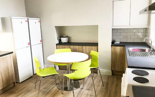 Kitchen and fining area in College Gardens.