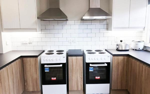 Plenty of room for everyone to cook with 8 hobs and 2 ovens.