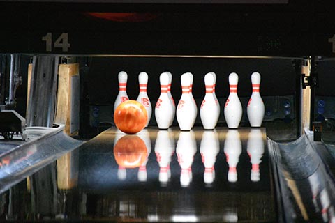 Bowling pins and ball