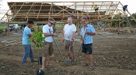 Volunteers in the Philippines