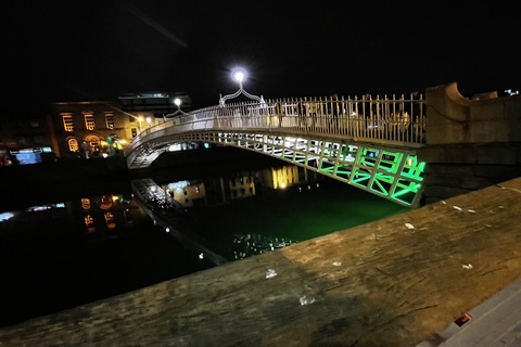 Dublin bridge at night time