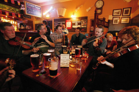 Band performing Northern Bar Belfast