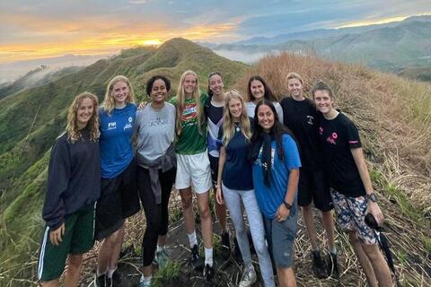 Group of students at GoGlobal Fiji trip