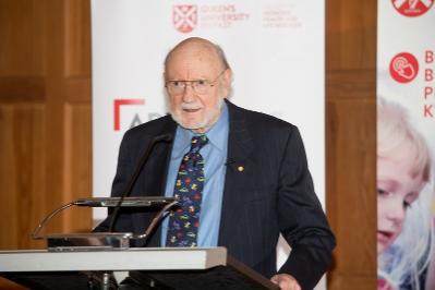 Professor William C. Campbell delivers his lecture in The Great Hall, Queen's University Belfast