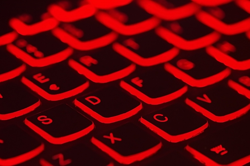 red keyboard 800x533