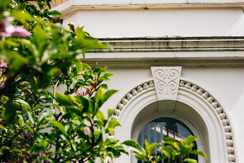 window moulding