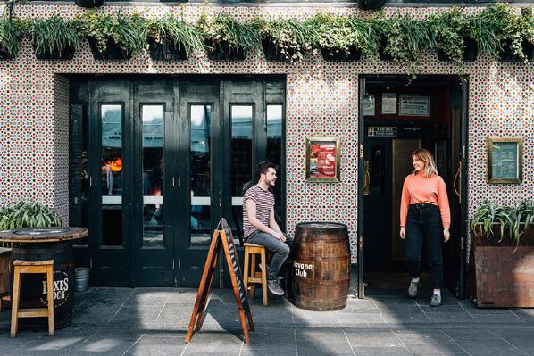 Students at the pub