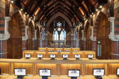 Silent study area with up to 65 individual work stations