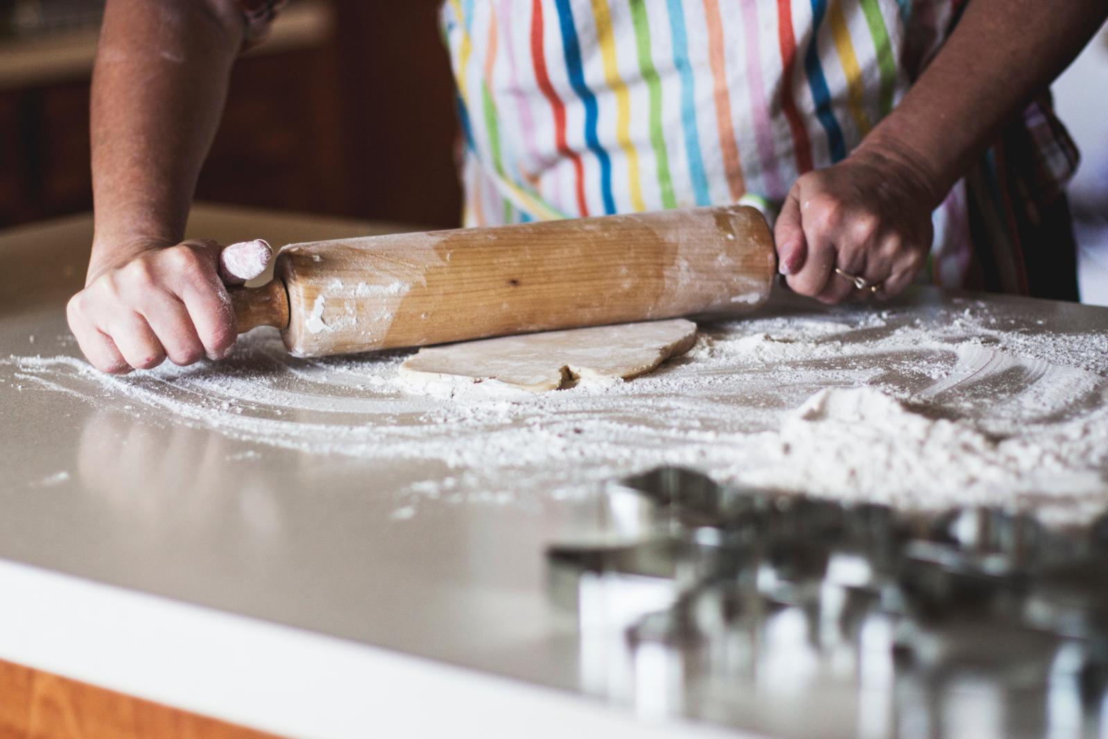 Baking cakes