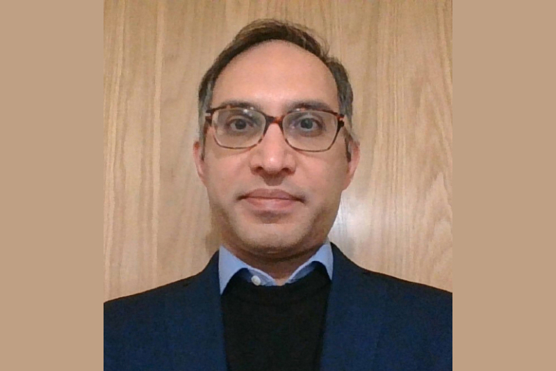 Yaser Atlasi, headshot