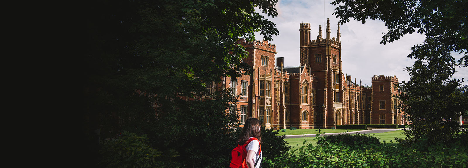 Student looking at Queen's