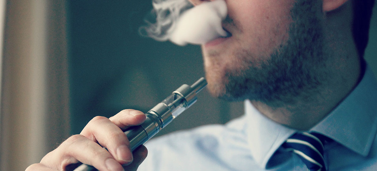 A man vaping