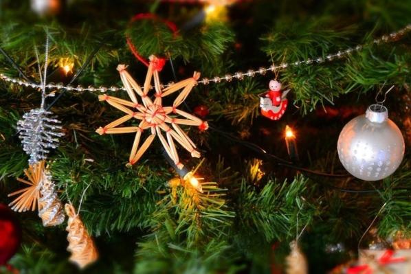 Christmas tree decorations