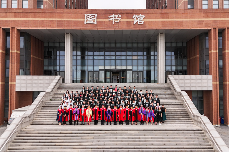 Group from CQC – China Queen’s College