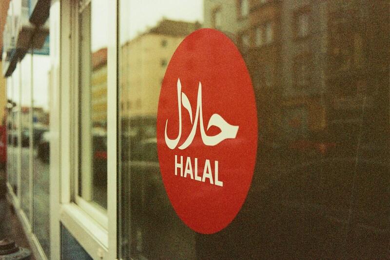 Halal food sign