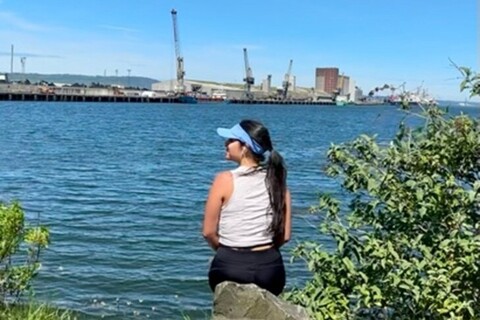 Student at Belfast harbour