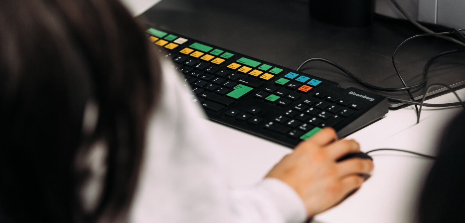 Student using computer on offer holder day