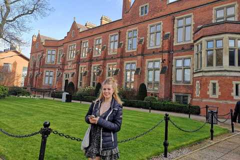 Student Niamh in the Quad on an offer holder day at Queen's