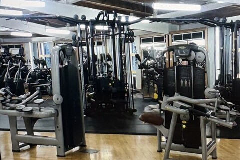 Exercise machines in the PEC