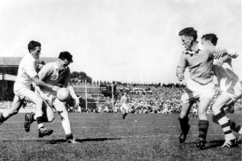 Sean O'Neill playing gaelic football