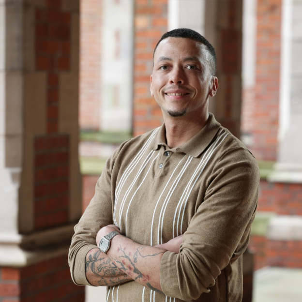 Team Profile - Simon