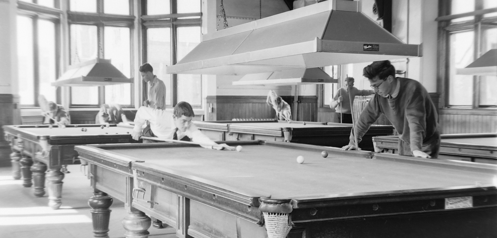 Students playing pool in SU in 1957