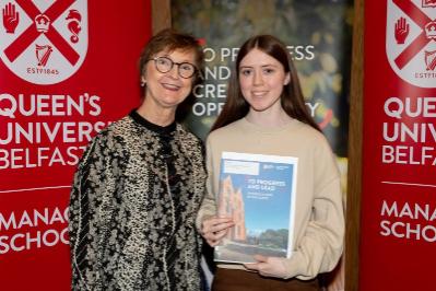 Fiona Kerr, Winner of Best Performing Student in Managerial Behaviour, Presented by CIMA