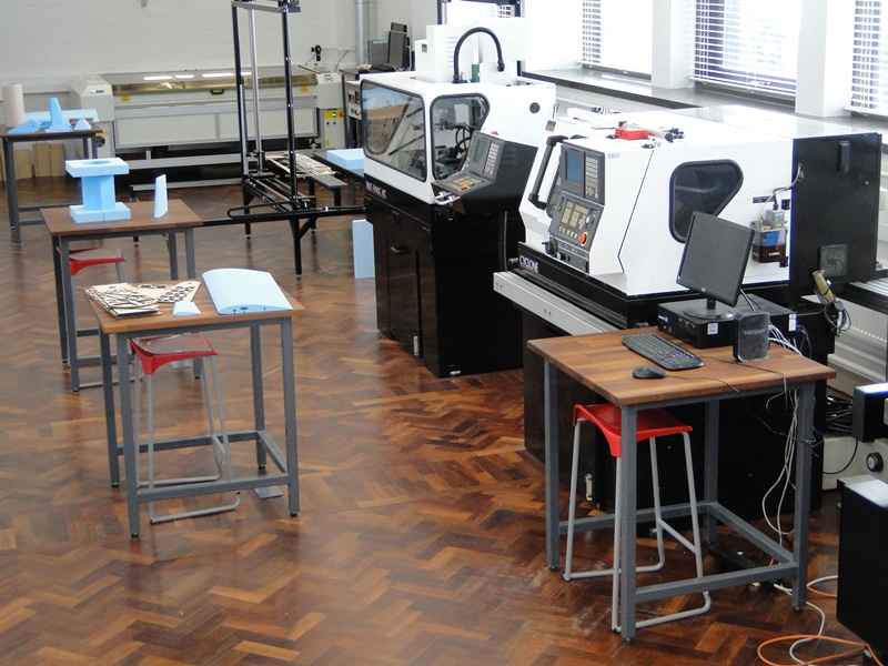 CNC Machines in proto lab