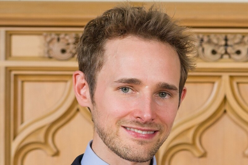 Dr Andrew Spence