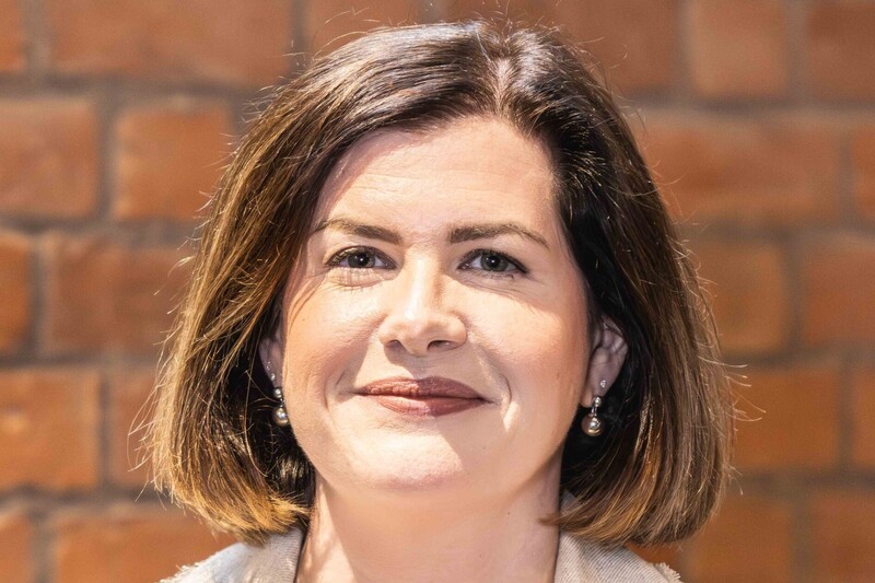 Dr Heather Barry headshot