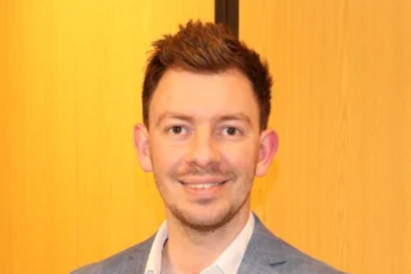 Dr Neil Robinson